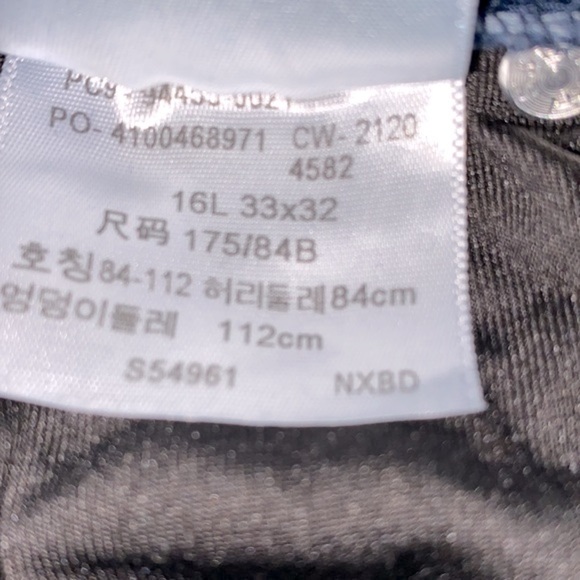 Levi’s totally shaping pull on skinny jeans size 33x32 - Picture 4 of 6